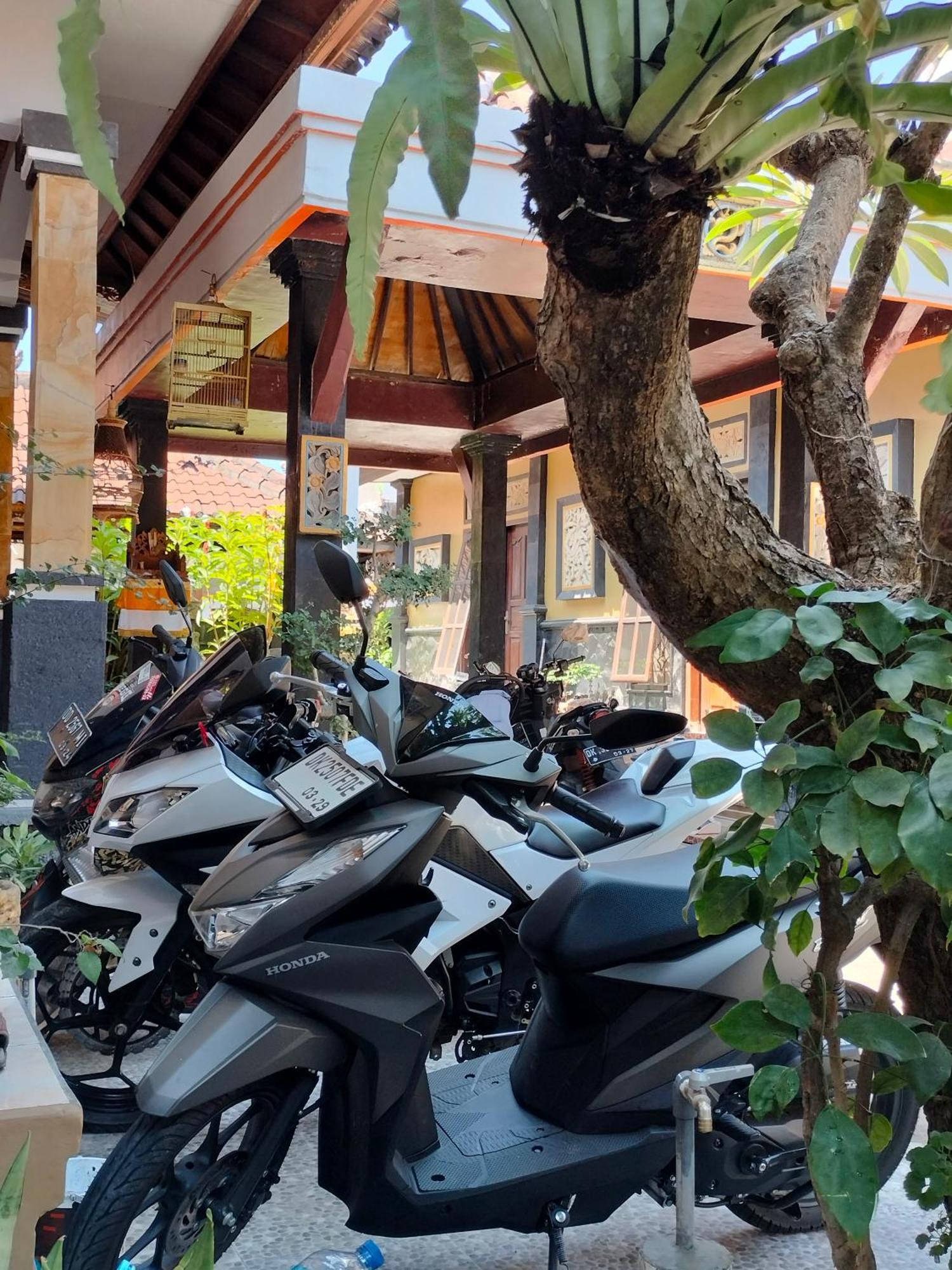 Tirtasuci House Hotel Kuta  Luaran gambar